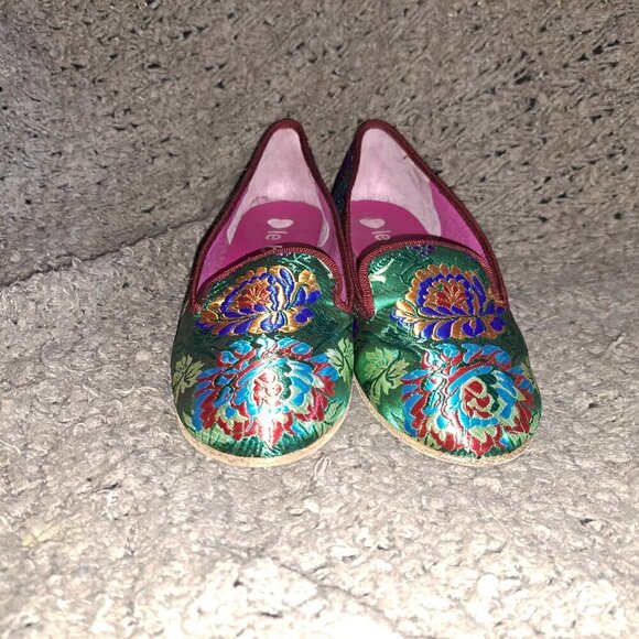 LE BABE SHOES- Made in Italy-Chinese Pattern Silk/Satin Tapestry Flats-Sz 37-NM - Picture 3 of 8